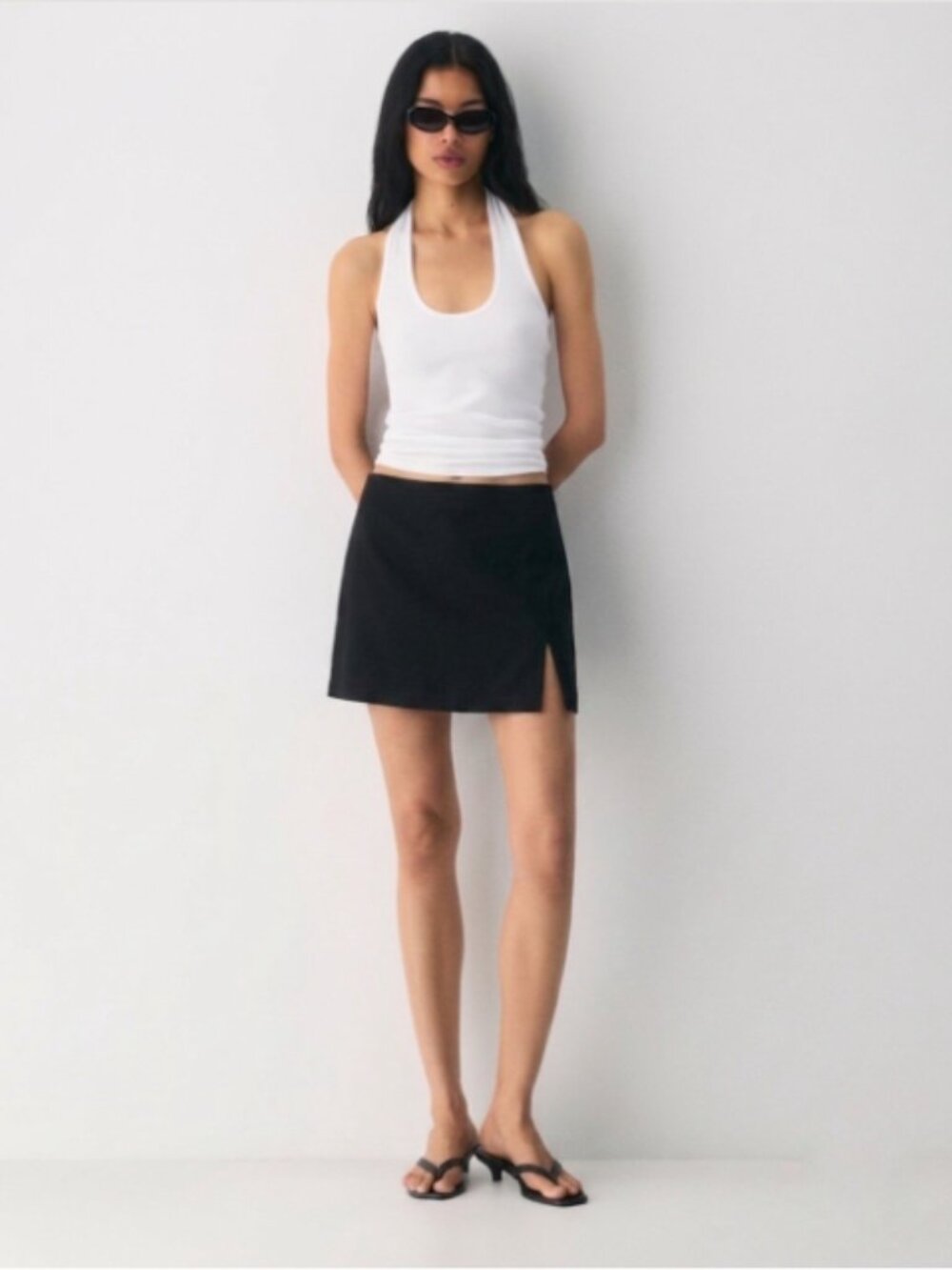 Aritzia Sunday Best Tatiana Black Mini Skirt Slit Like NEW Size Zero 0